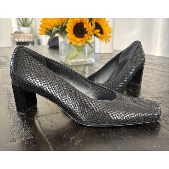 Stuart Weitzman Black Textured Heels - Picture 1 of 15